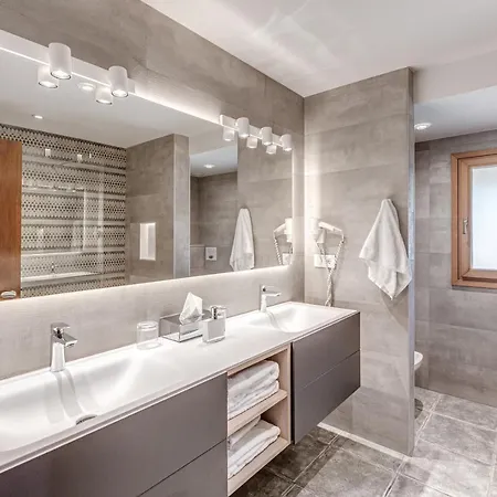 فيلة Casa Del Pinaret