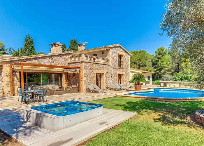 וילה Casa Del Pinaret *